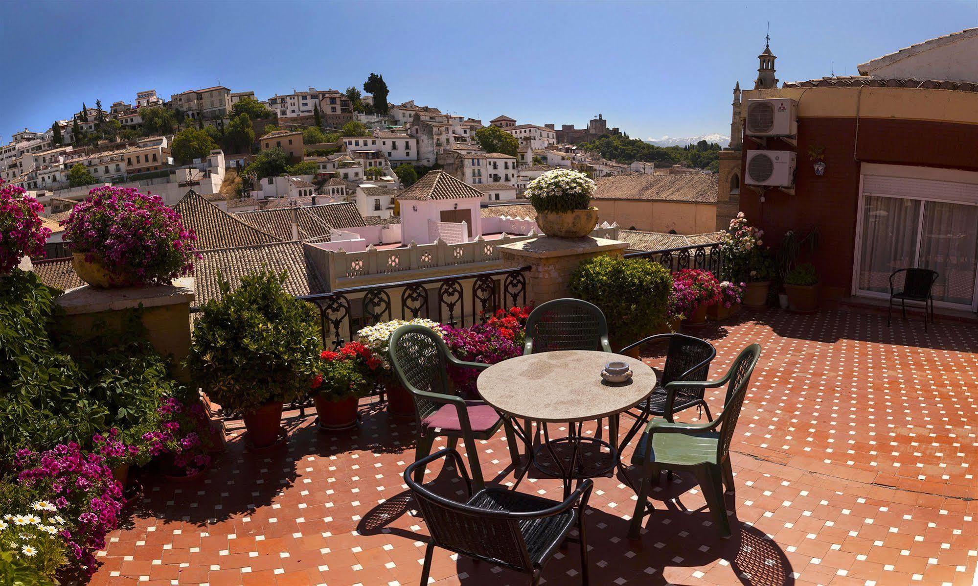Hostal Londres Granada Exterior foto
